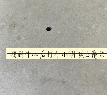 井陉瓷砖空鼓维修公司专业解答在瓷砖铺贴过程中，如果砂料搅拌不均匀，将会带来以下问题
